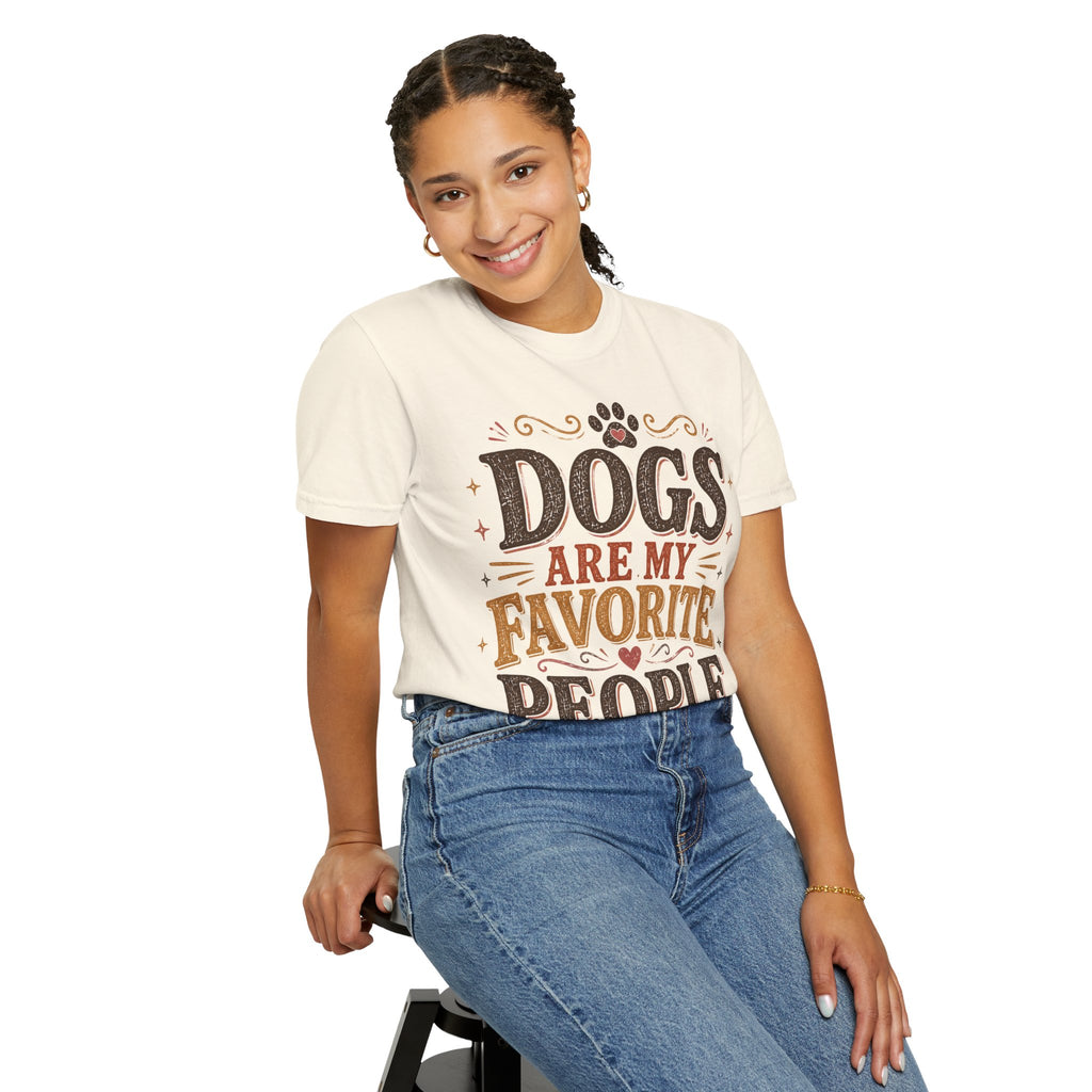Dogs Are My Favorite People Retro T-Shirt